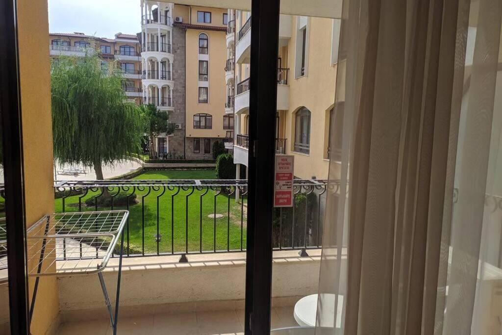 Apartamento Royal Sun, 6 People, 600 M From The Sea Sunny Beach Exterior foto