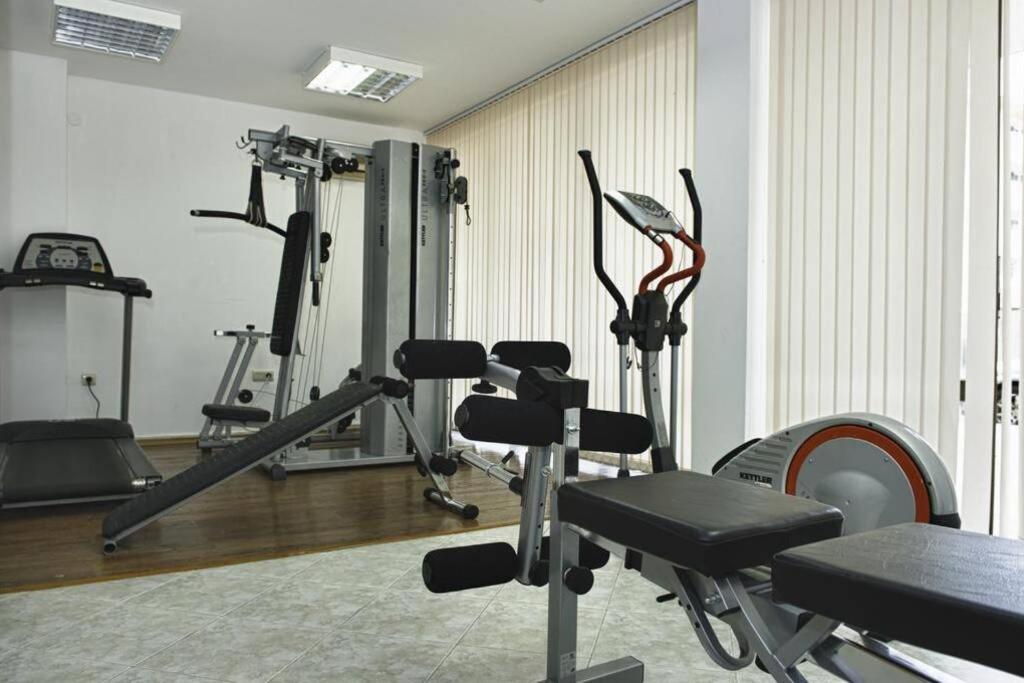 Apartamento Royal Sun, 6 People, 600 M From The Sea Sunny Beach Exterior foto