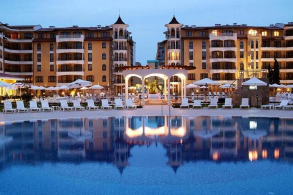 Apartamento Royal Sun, 6 People, 600 M From The Sea Sunny Beach Exterior foto