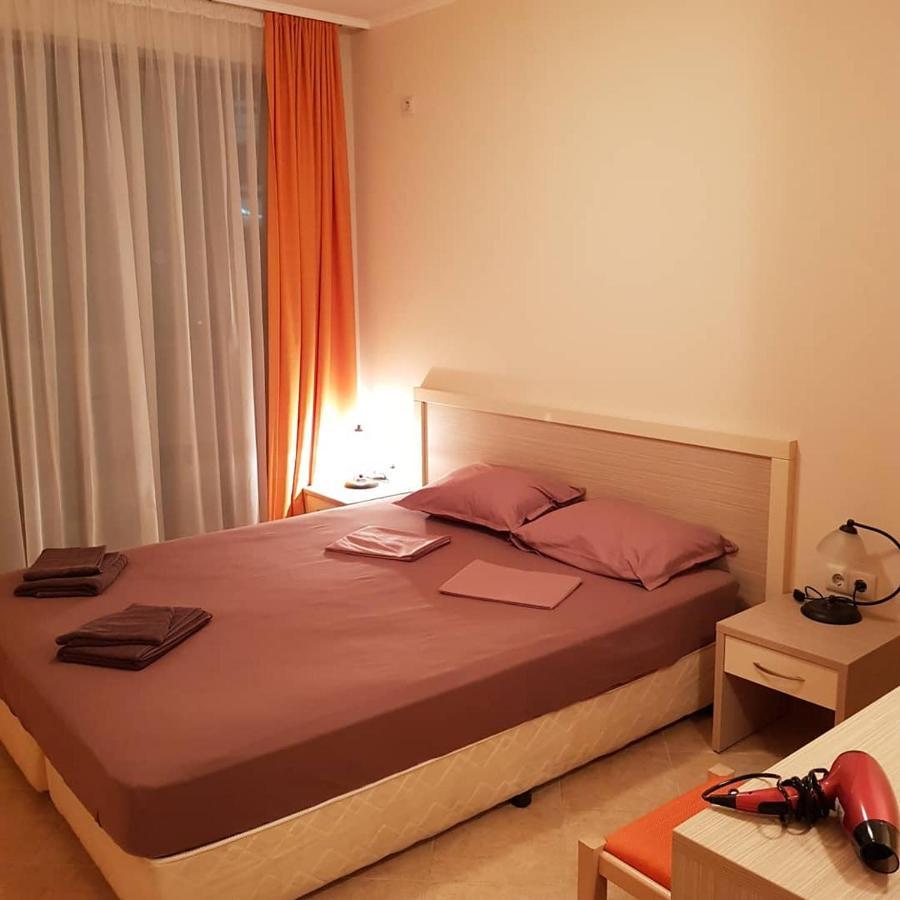 Apartamento Royal Sun, 6 People, 600 M From The Sea Sunny Beach Exterior foto